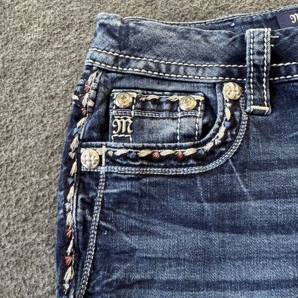 Miss Me Shorts Curvy Bermuda Women’s Size 25 Embellished Embroidered Rhinestone - Picture 7 of 11